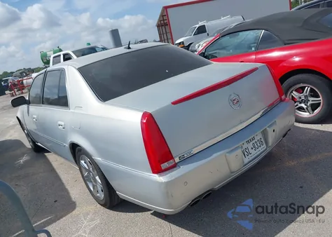 2006 Cadillac Dts Standard z USA, uszkodzony, nr VIN 1G6KD57Y26U172377